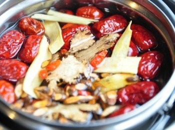 step3: 內鍋水位不要過滿，約8分滿水位剛剛好