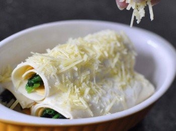 step10: 加入適量巴馬臣芝士