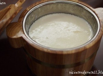 step9: 也可以再放入雪櫃冷藏成為凍豆腐花。 吃時，可以加上黃糖或是糖水伴吃