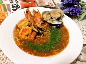 step5: 非常好上手的一道料理，有個可果美蕃茄鍋高湯省下<span class="group_1">調味</span>的跟熬煮湯頭麻煩~在家也能輕鬆上菜!