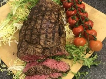 step9: 如喜歡熟一點可以焗耐一點, 食時再撒上海鹽和沙律菜即成