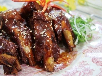 step6: 軟嫩入味照燒豬肋排就可上桌品嘗囉~