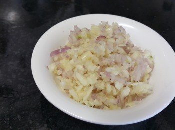 step2: 蒜頭，乾蔥