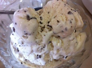 step1: 首先將雪糕置一旁待融化。