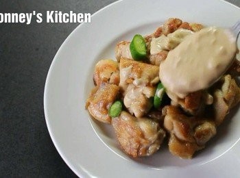 step6: 淋上自家製<span class="group_2">芝麻醬</span>即可享用