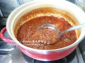 step9: 熄火蓋上蓋焗30分鐘成免治牛肉醬備用