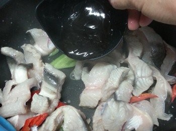 step7: 落蠔油炒勻