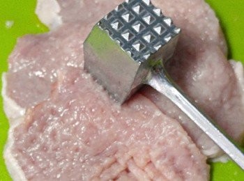 step1: 扒洗淨、印乾、拍鬆、切細塊!