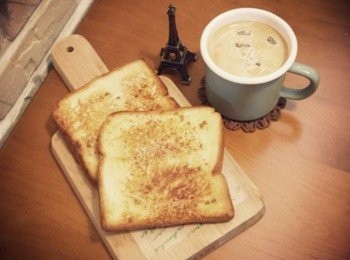 step6: 午後來個奶油肉桂吐司好享受呀~~在加一杯冰涼的奶茶...棒棒棒!!!