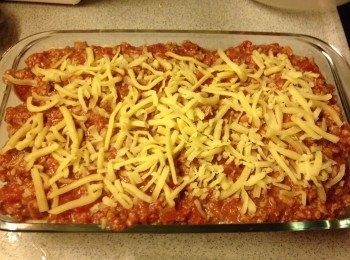 step6: 灑上水牛芝士，預熱焗爐200度