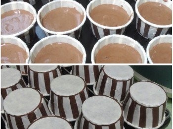 step4: 把麵糊倒進杯子內約8成滿，預熱焗爐至160℃焗20分鐘。倒扣放涼備用。