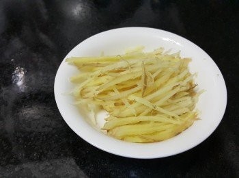step8: 薑片切絲