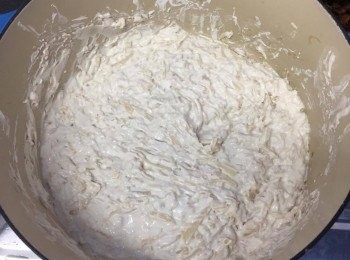 step6: 將米漿加入已軟身蘿蔔絲拌勻，再加入(4)拌勻。