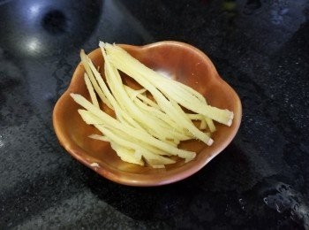 step1: 薑絲