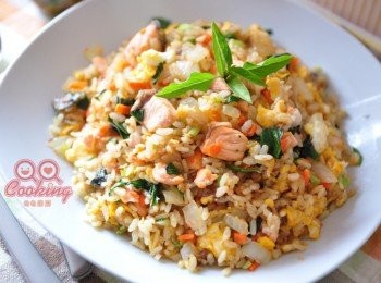 step6: 營養美味香噴噴炒飯，開動囉!