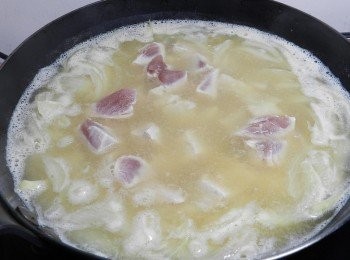 step3: 加入切丁的鮪魚塊