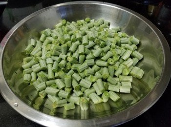 step3: 肉豆
清洗後切粒備用