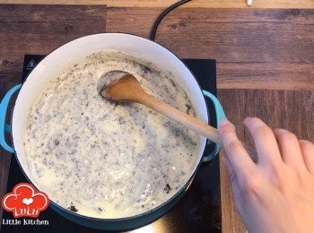 step7: 熄火後，將Oreo 餅碎均勻混合即可