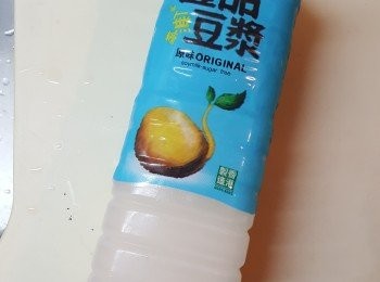 step1: 準備好無糖豆漿。