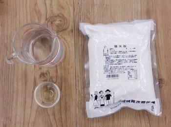 step4: 選用純糯米粉。
