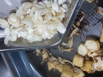 step8: 加入鮮百合炒勻