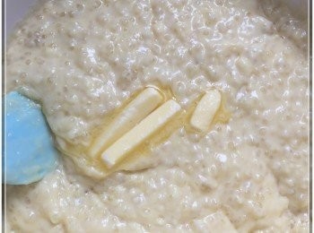 step4: 加入牛油混合, 再加入2)拌勻即成布甸糊
