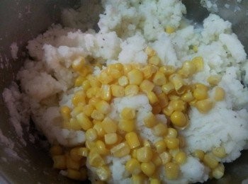 step6: 加入玉米粒拌勻