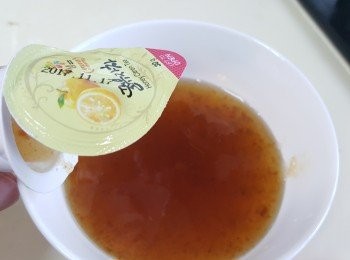 step4: 將<span class="group_3">醬汁</span>加入拌勻。