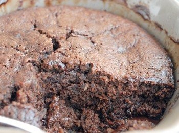 step5: 讓布甸待涼十分鐘，再配雪糕享用～