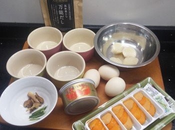 step1: 冬菇預先浸軟，去蒂切簿片
急凍帶子解凍備用