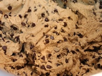 step5: 加入入爐朱古力釘攪拌