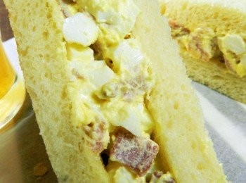 step18: 簡單的午餐~心情十分愉快的享用，也可以再帶一點生菜，營養更均衡喔~~