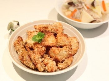 step4: 放進已預熱至200度之氣炸鍋內，炸10分鐘即成。