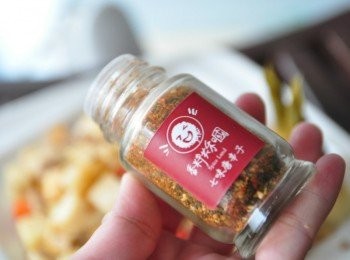 step5: 最後加些鹽巴與七味唐辛子調味