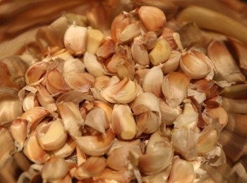 step3: 之後，用另一鐵盤蓋好