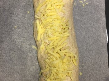 step7: 再放上Pizza用的碎芝士