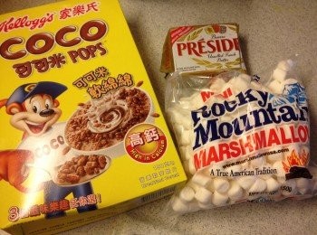 step6: 加上朱古力豆作裝飾，完成！