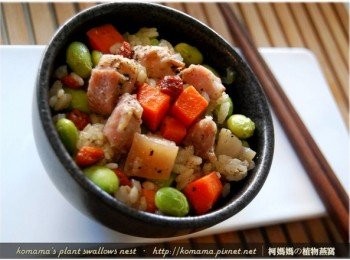 step8: 不用忙著烹調各式配菜，就能品嘗到各種<span class="group_1">食材</span>的營養素，並能免除料理上的油煙騷擾。