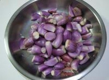 step2: 去頭去尾脫去乾燥的外皮跟毀損