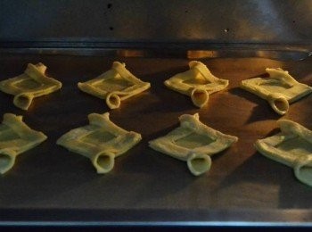 step4: 烤箱預熱200度烤15-20分鐘。