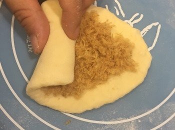 step4: 然後再捲起。