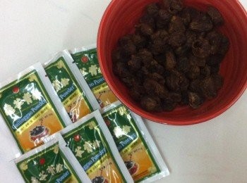 step1: 預備材料，把龍眼乾洗淨待用