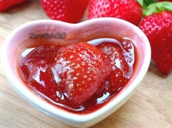 step11: 每一口都是100%的天然果醬, 吃得到完整的草莓果粒又不會太甜喔!