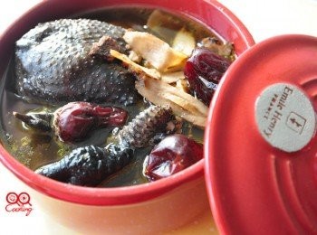 step5: 秋冬季節轉變，來一鍋適合全家人的燉補，補補元氣，你聞到香氣了嗎?