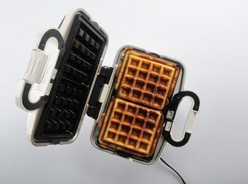 step12: 加熱約3-4分鐘，開蓋即可。