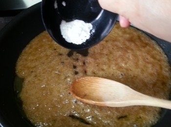 step10: 加入食用梳打粉拌勻