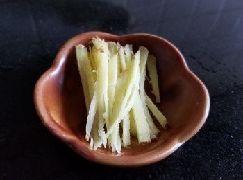 step1: 薑絲