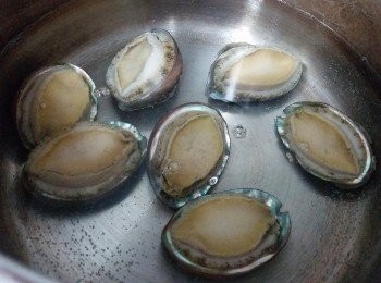 step2: 用熱水煮五分鐘至熟