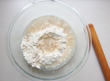 step5: 加入水。水預留10cc做調整用。