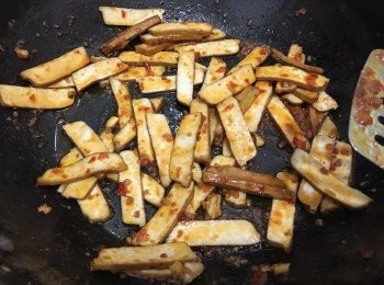 step17: 加入豆干炒勻